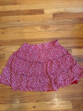 Red Floral Ruffled Mini Skirt — Women's Lightweight Summer Style